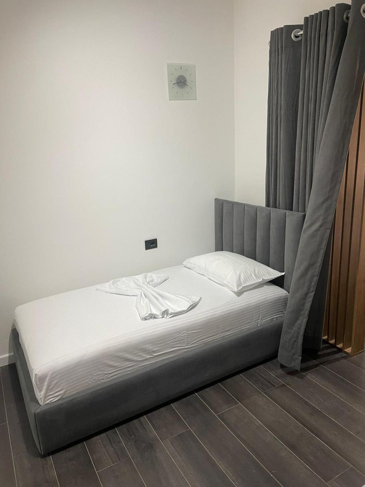 Aries Apartments Саранда Экстерьер фото